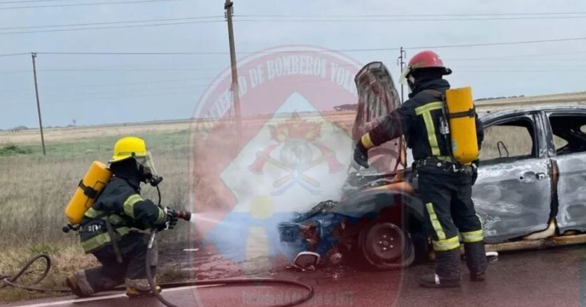 Bomberos de Magdalena intervienen en dos incendios vehiculares en rutas del distrito