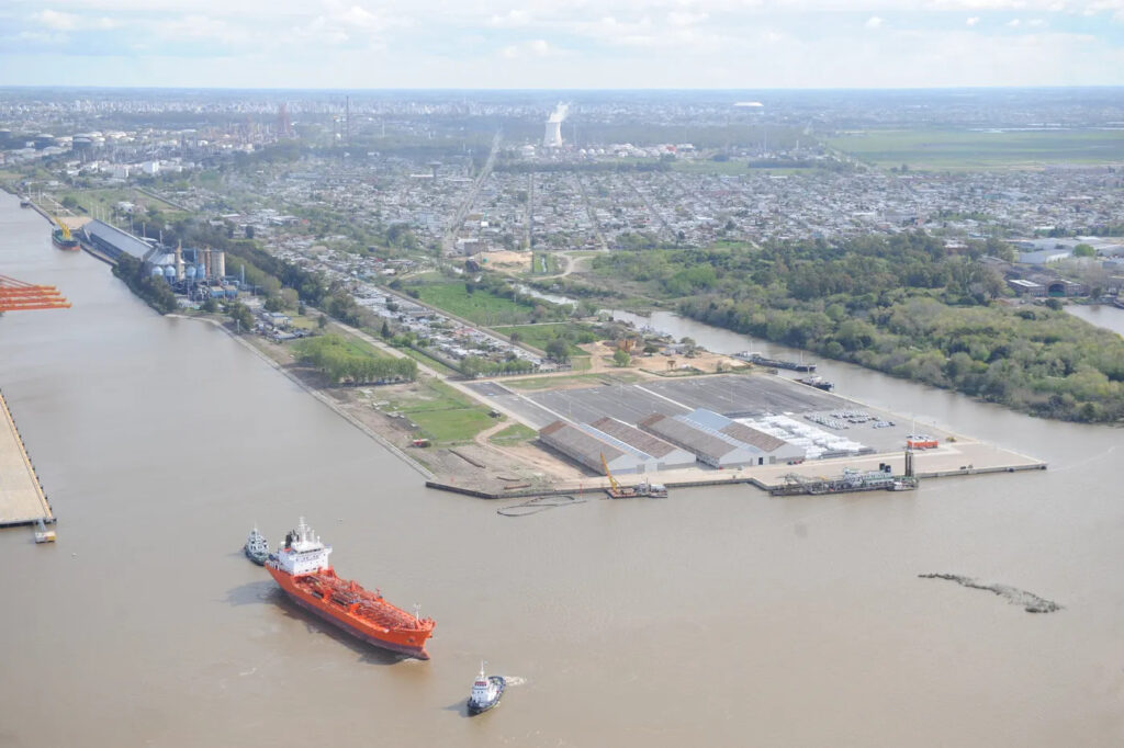 Kicillof reúne comité para reclamar el Canal Magdalena