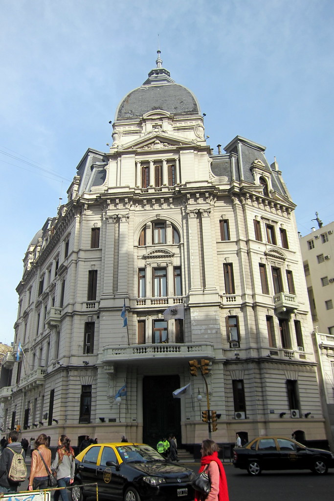 Más legisladores, más presupuesto: el peronismo busca ampliar la Legislatura y La Plata sería la más beneficiada...